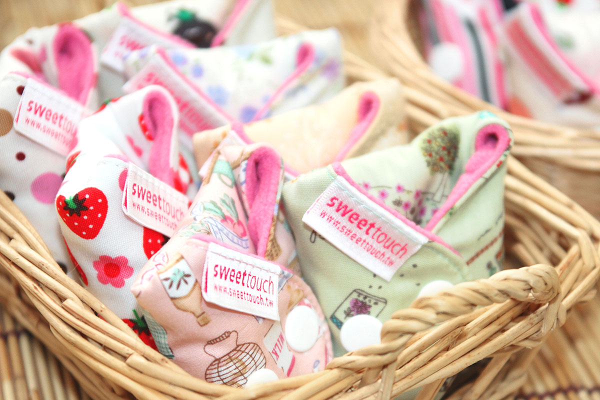 甜蜜接觸SweetTouch-甜蜜綿19cm量少布衛生巾16件組